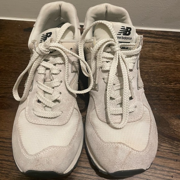 Women’s New Balance 574 Sneakers - Picture 4 of 6